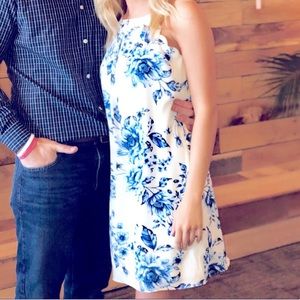 IZ Byer Dress Blue And White Floral Size Small